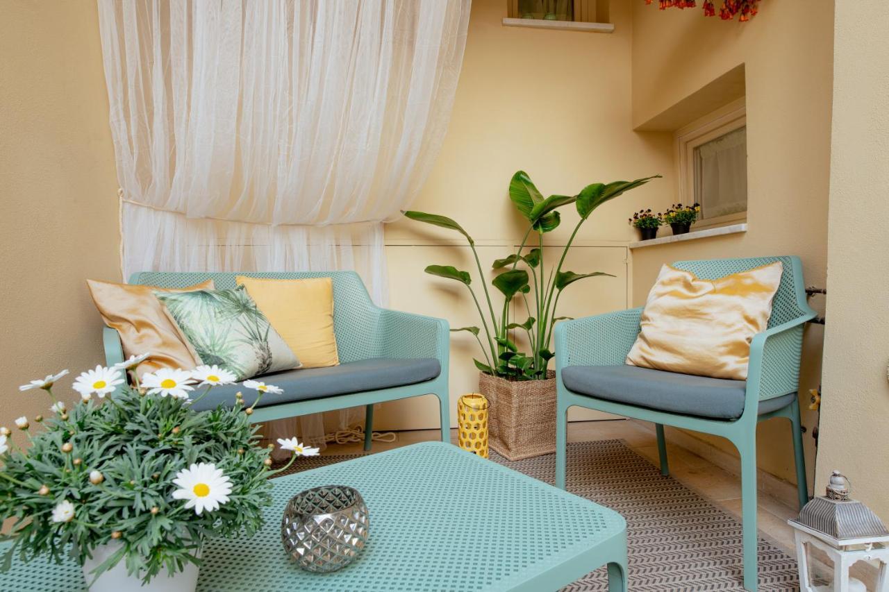 ルッカ Il Cortile Di Elisa & Our Flats Bed & Breakfast エクステリア 写真
