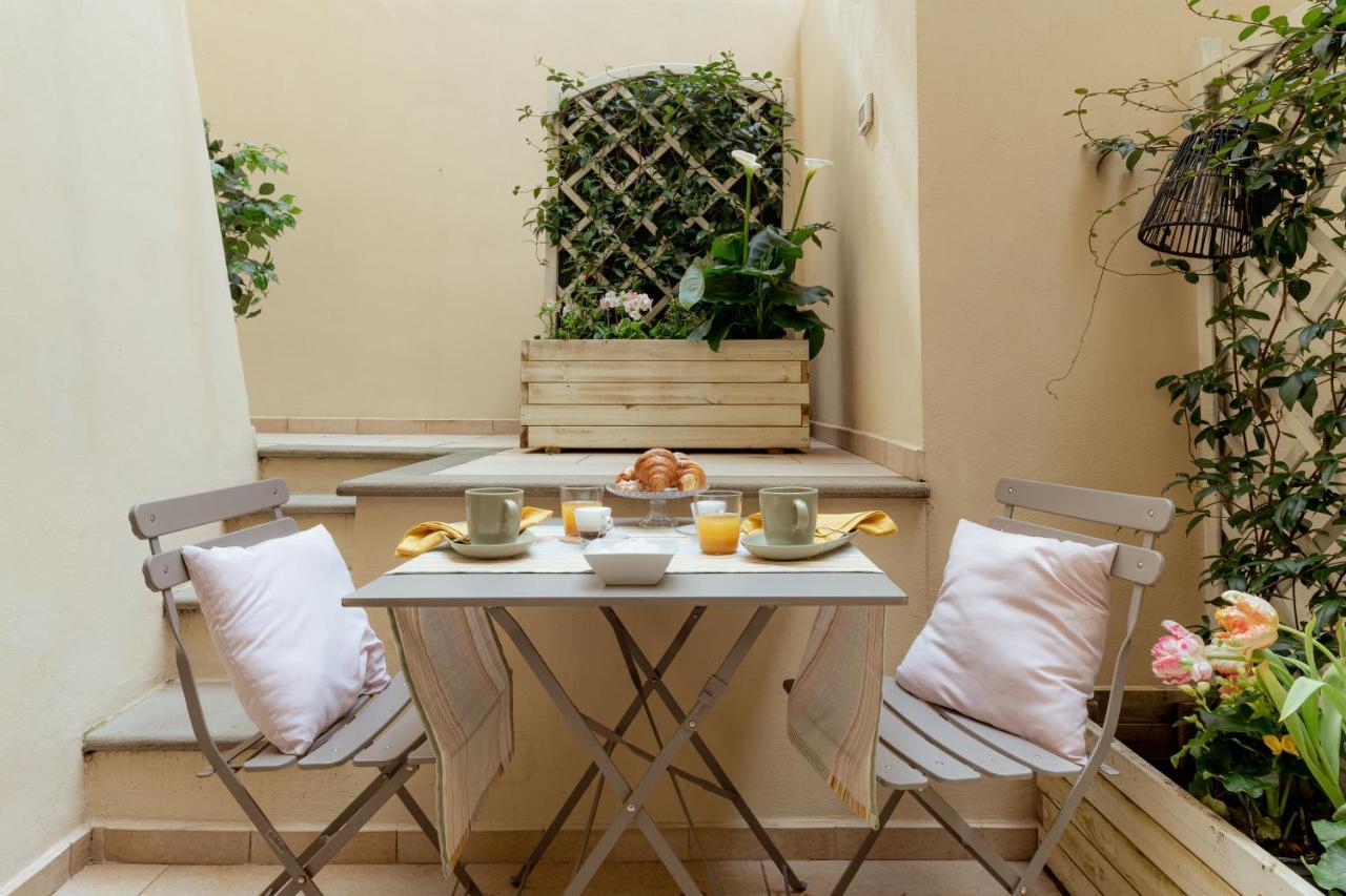 ルッカ Il Cortile Di Elisa & Our Flats Bed & Breakfast エクステリア 写真