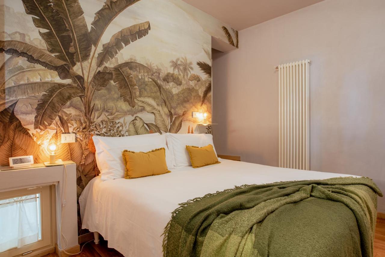 ルッカ Il Cortile Di Elisa & Our Flats Bed & Breakfast エクステリア 写真