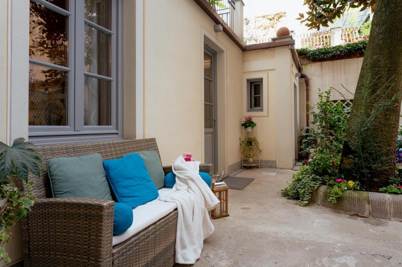 ルッカ Il Cortile Di Elisa & Our Flats Bed & Breakfast エクステリア 写真